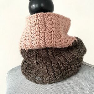 Pistil Pink & Brown Chunky Knit Wool Blend Snood Neck Scarf Silver Logo Tag